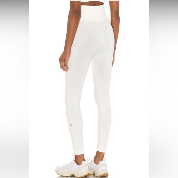 WeWoreWhat Seamless Activewear Set Size XS - Picture 4 of 9